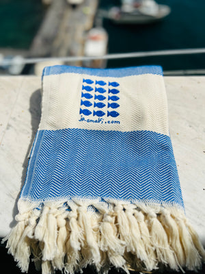Apri immagine nella presentazione, The amalficoast navy fish beach towel - JP Amalfi
